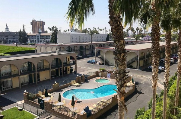 Kings Inn Anaheim at The Park & Convention Center image 40